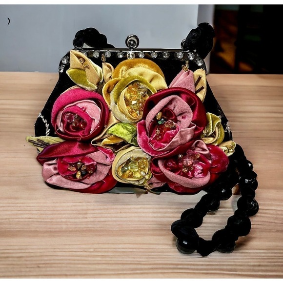 Vintage Mary Frances #1051 “Bed Of Roses” Shoulder Bag - Picture 3 of 11